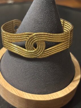Gold Knot Ridged Rope Cuff Bracelet Love Knot Bracelet Entwined‎ Rope